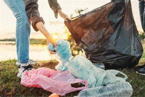 Manfaat dari Mengelola Sampah Plastik