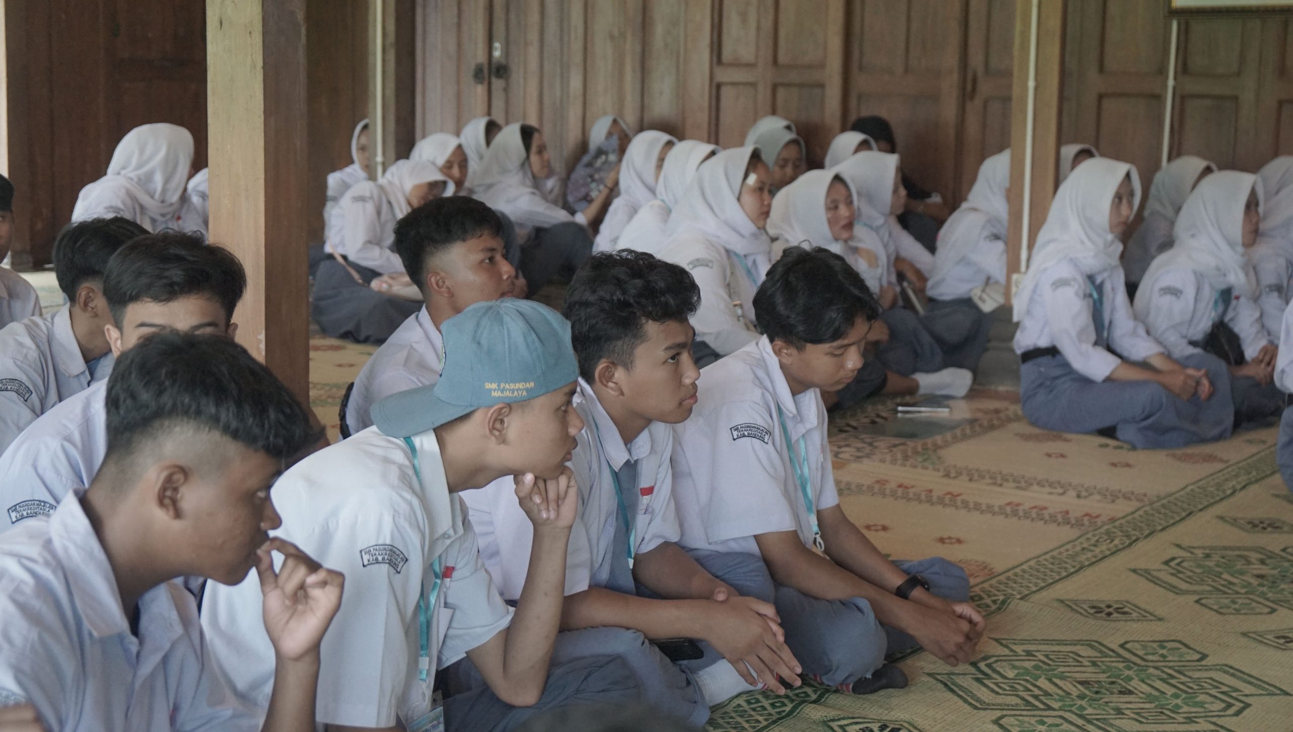 Peserta SMK Pasundan Majalaya Ke Rumah Mesin