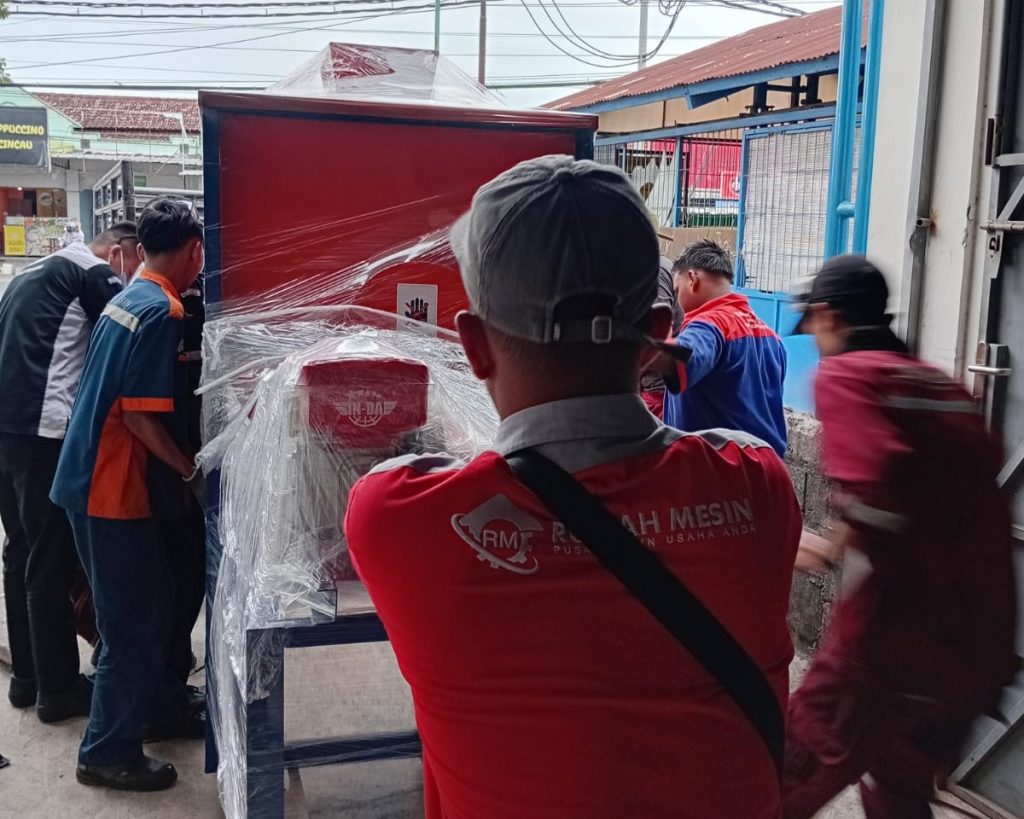 Pengiriman Mixer Pakan Ternak ke Politeknik Negeri Banyuwangi