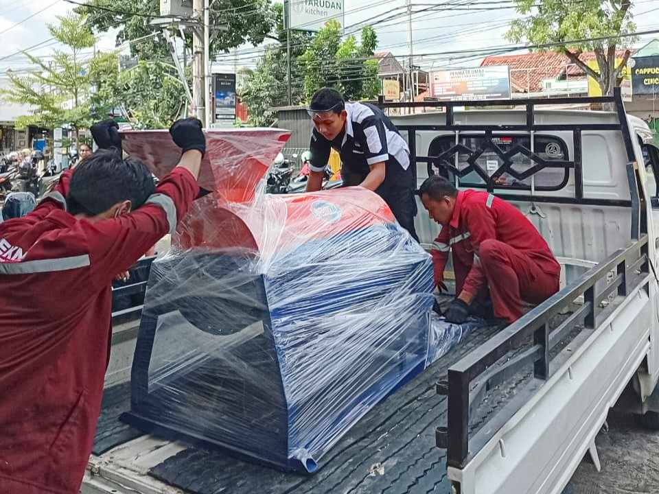 Pengiriman Mesin Pengolahan Sampah ke Magetan