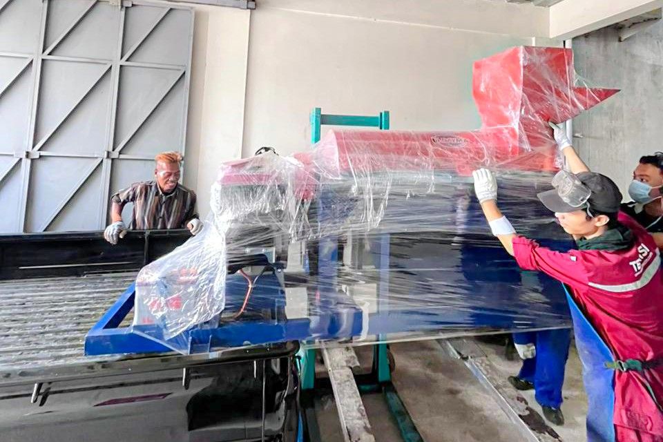 Pengiriman Mesin Pengolahan Sampah ke Morowali