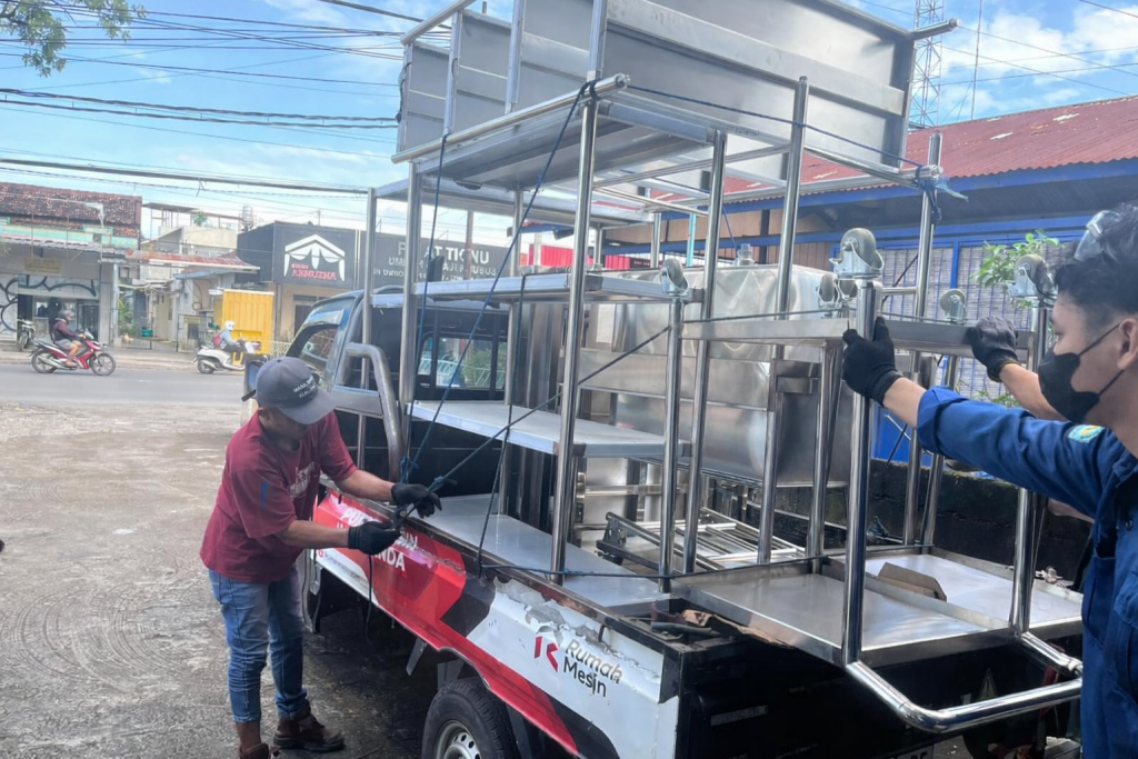 Pengiriman Peralatan Dapur SPPG Kricak