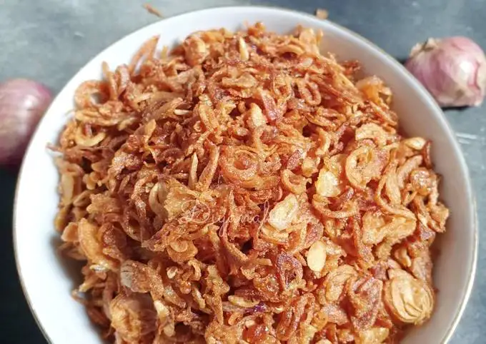 meniriskan minyak bawang goreng