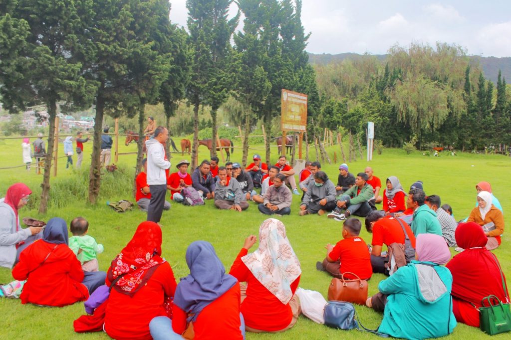 Family Gathering Keluarga Besar Rumah Mesin Goes To Dieng 1