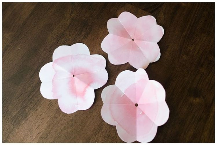 cara membuat bunga dari kertas