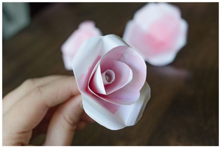 cara membuat bunga dari kertas