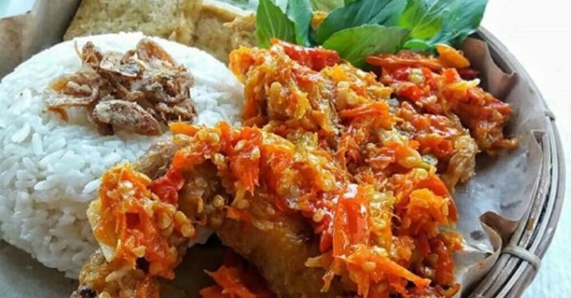 Resep Ayam Geprek Yang Membuat Anda Ketagihan Untuk Mencobanya