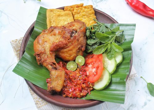 Ayam Penyet yang Enak dan Mudah Dicoba