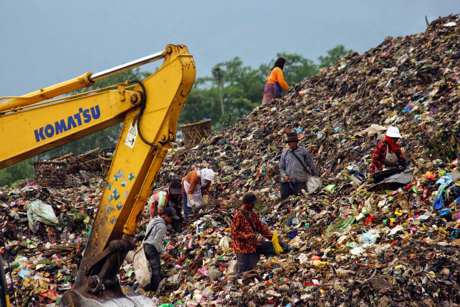 Masalah Pengelolaan Sampah Di Indonesia Masalah Pengelolaan Sampah Di Indonesia
