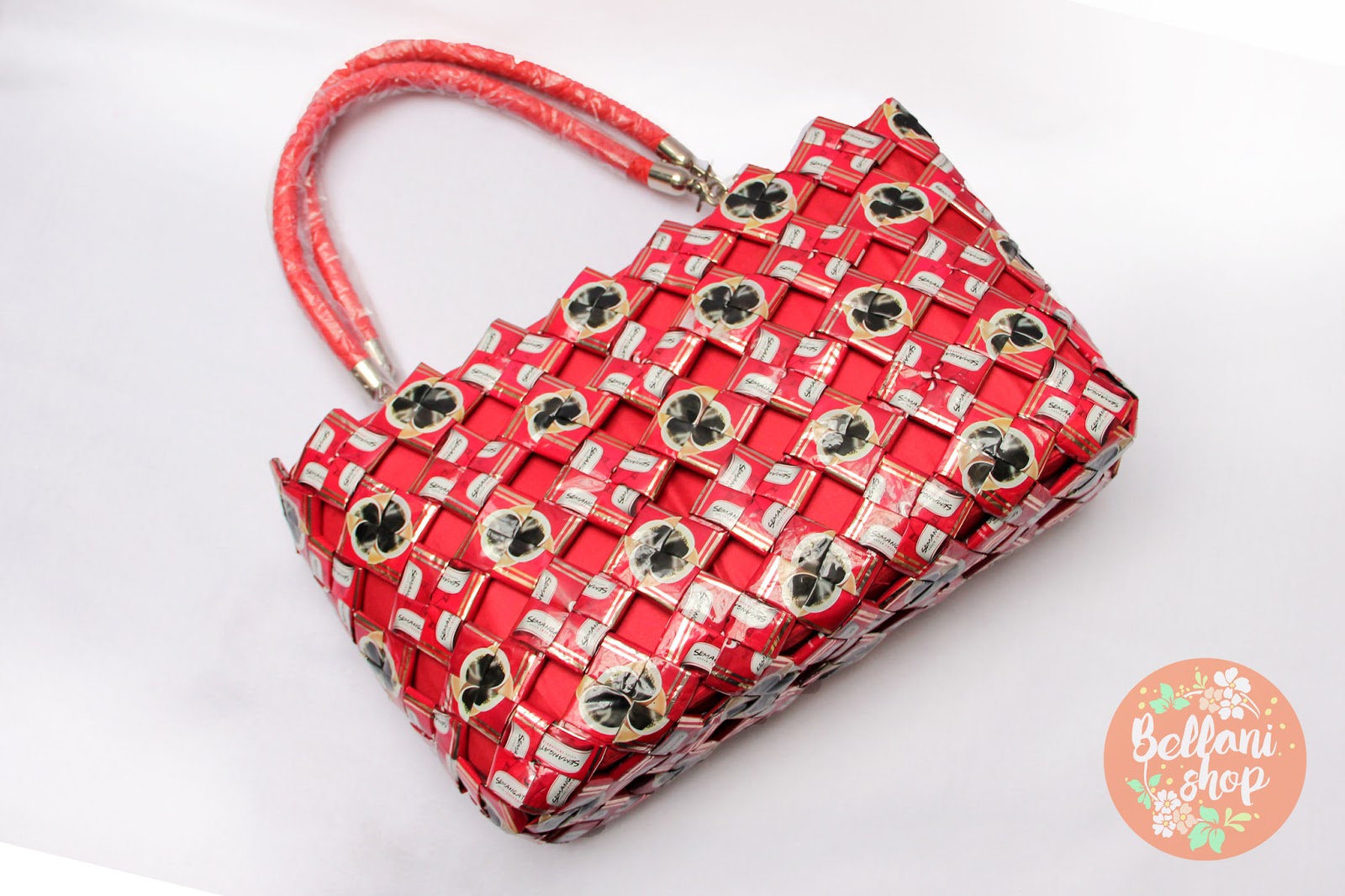 Kerajinan tas dari plastik