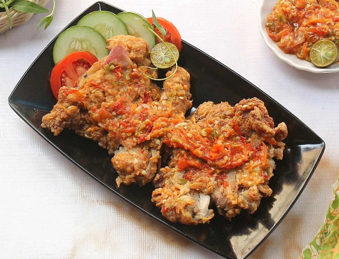 Resep Ayam Geprek dengan Sambal Bawang Pedas
