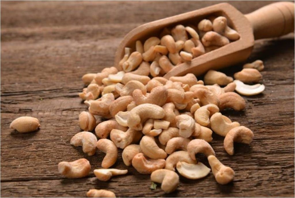 kacang mete panggang