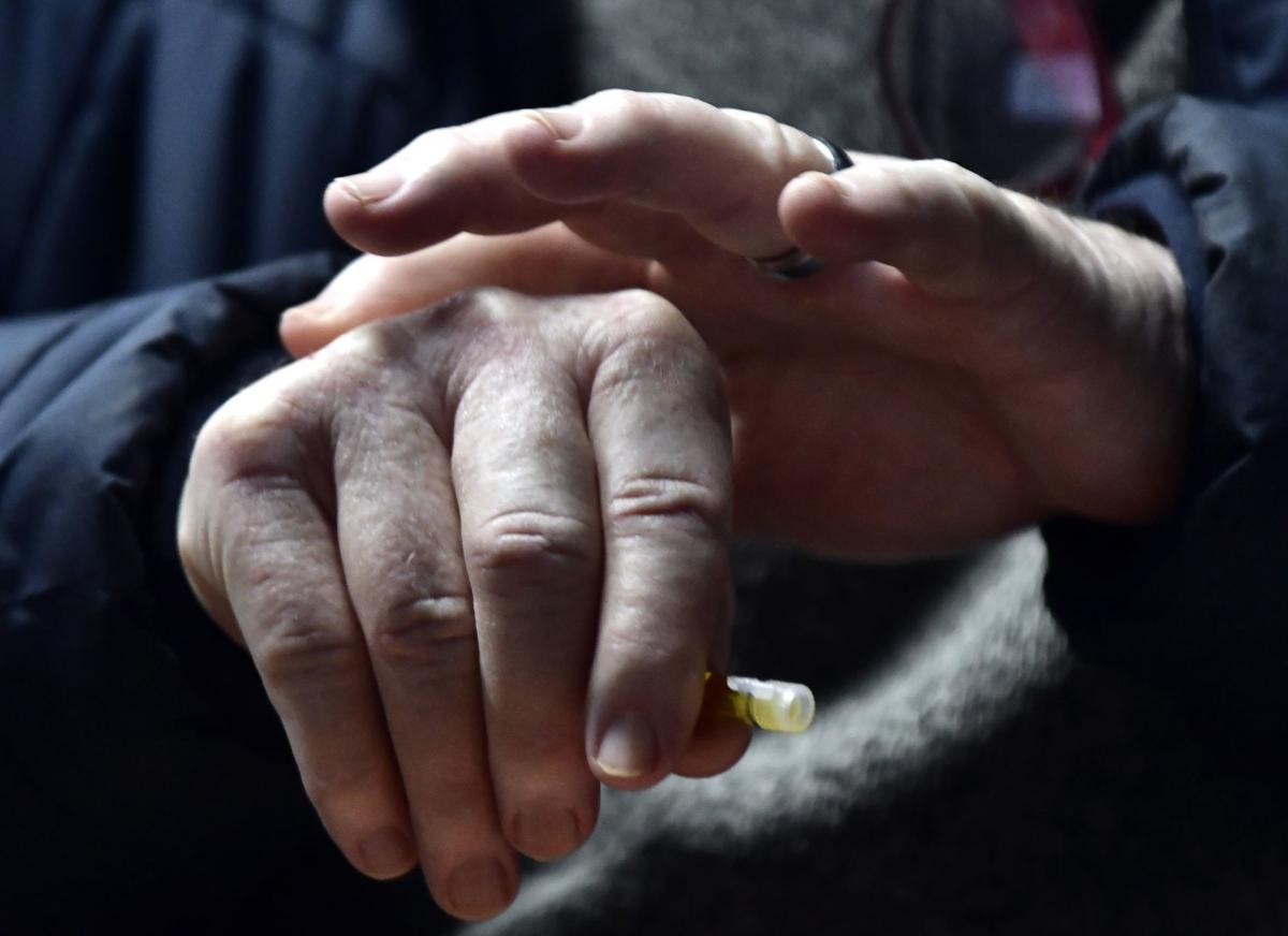 kegunaan minyak nilam