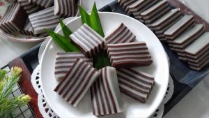 Makanan Yang Laris Di Bulan Puasa