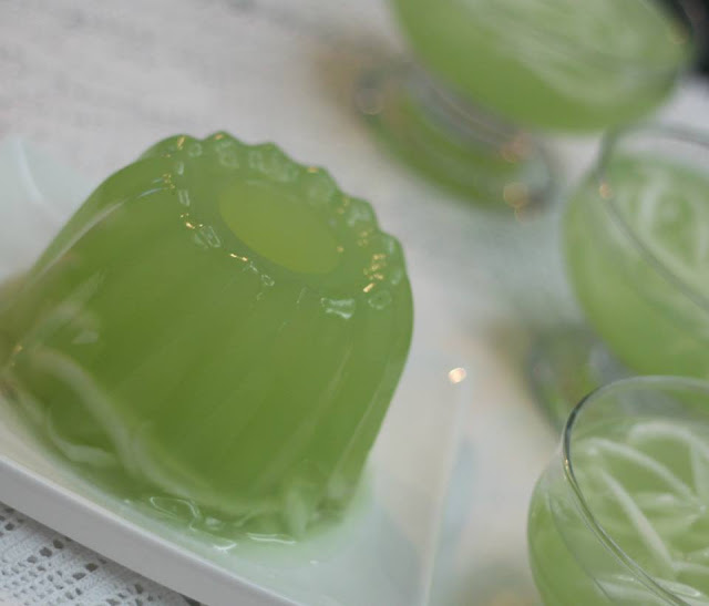 puding jelly kelapa muda