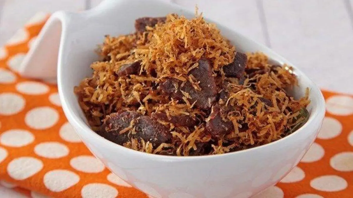 cara membuat daging serundeng dengan rasa pedas