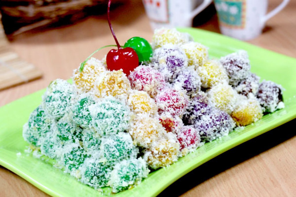 olahan tepung ketan dan santan