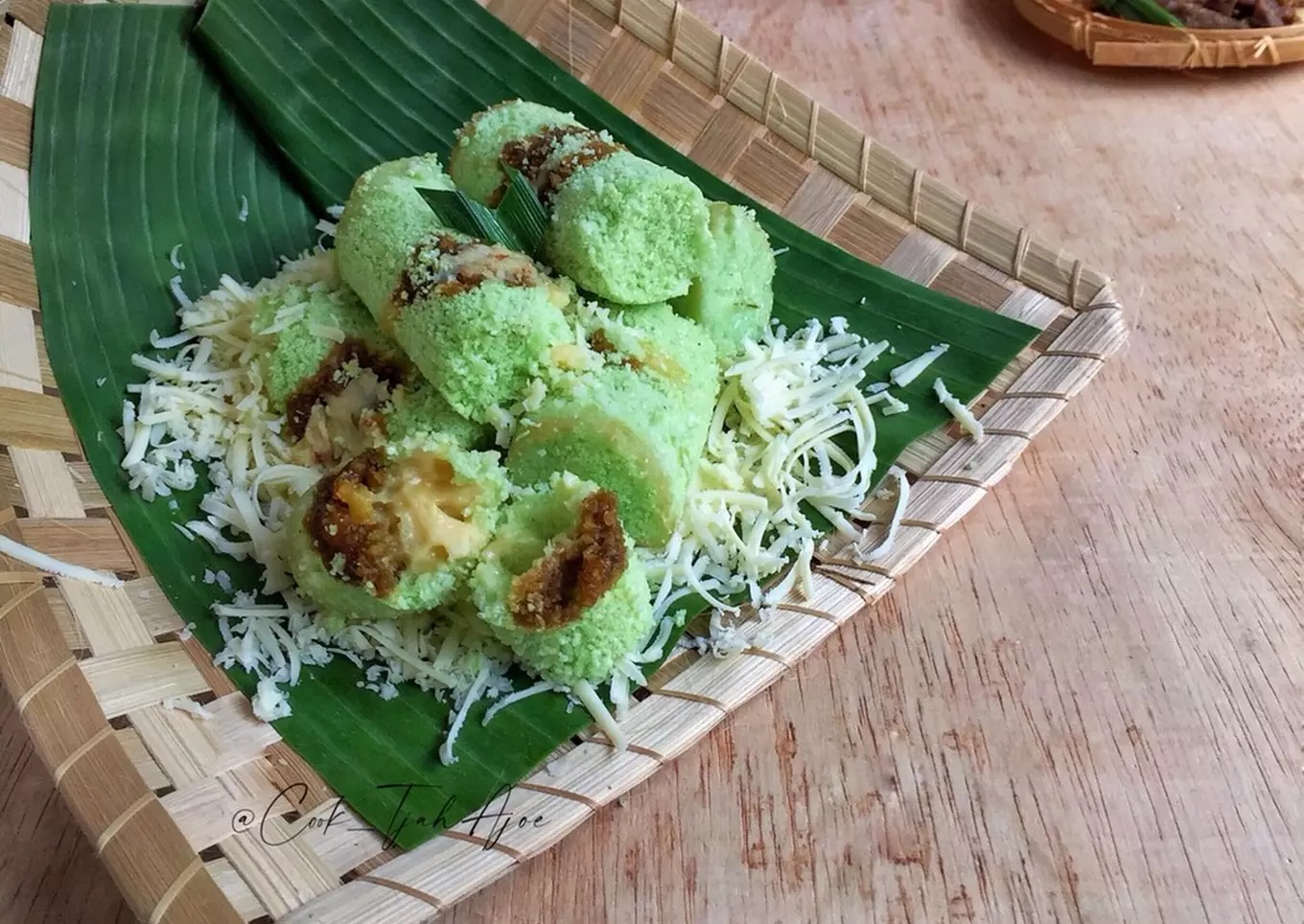 kue putu tepung beras