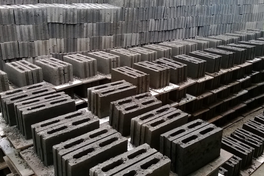 Cara Membuat Batako dari Sampah Plastik