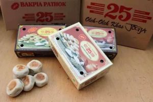 Peluang Usaha Bakpia Pathok 25