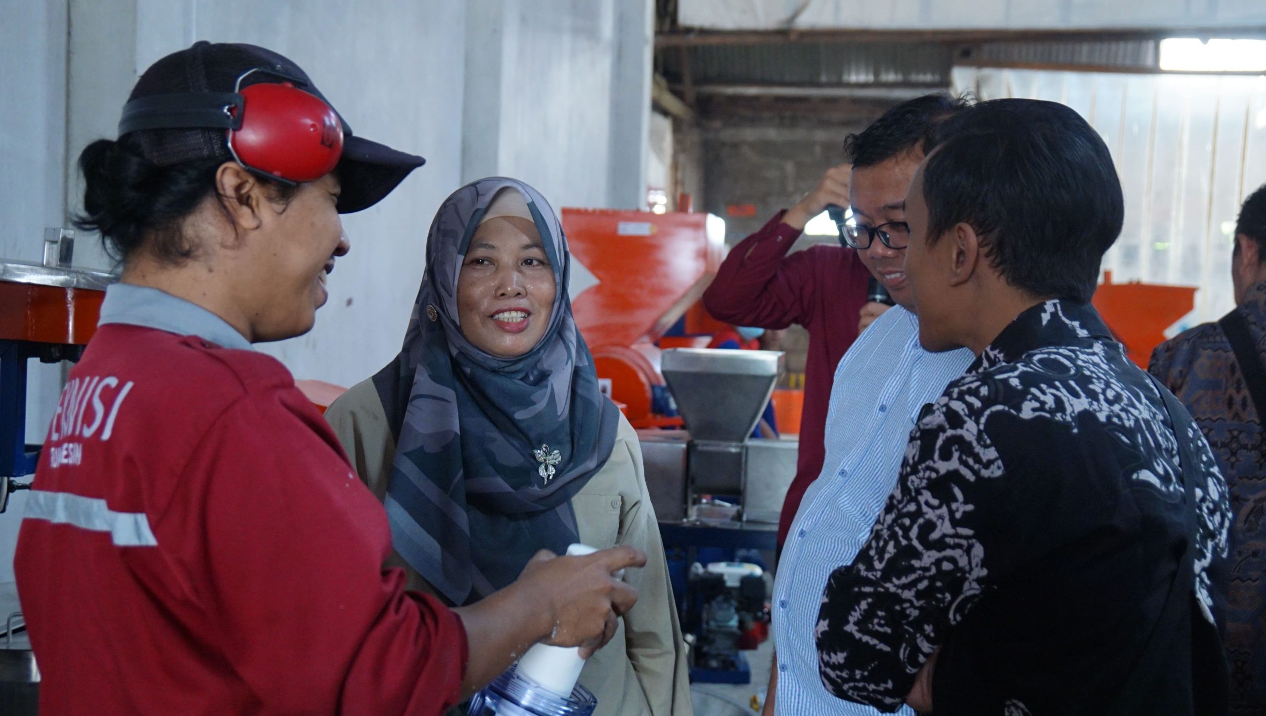 Dinas Perkebunan Kabupaten Paser Kunjungi Rumah Mesin, Mesin Industri UMKM