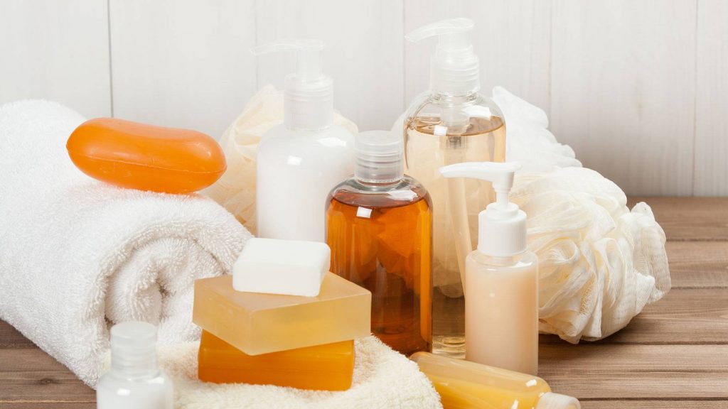 perbedaan sabun batang dan cair