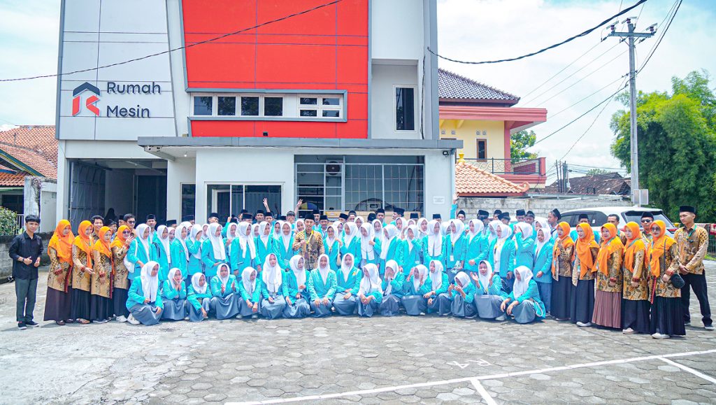 Kunjungan Industri SMK Al Sya’iriyah Limpung ke Rumah Mesin