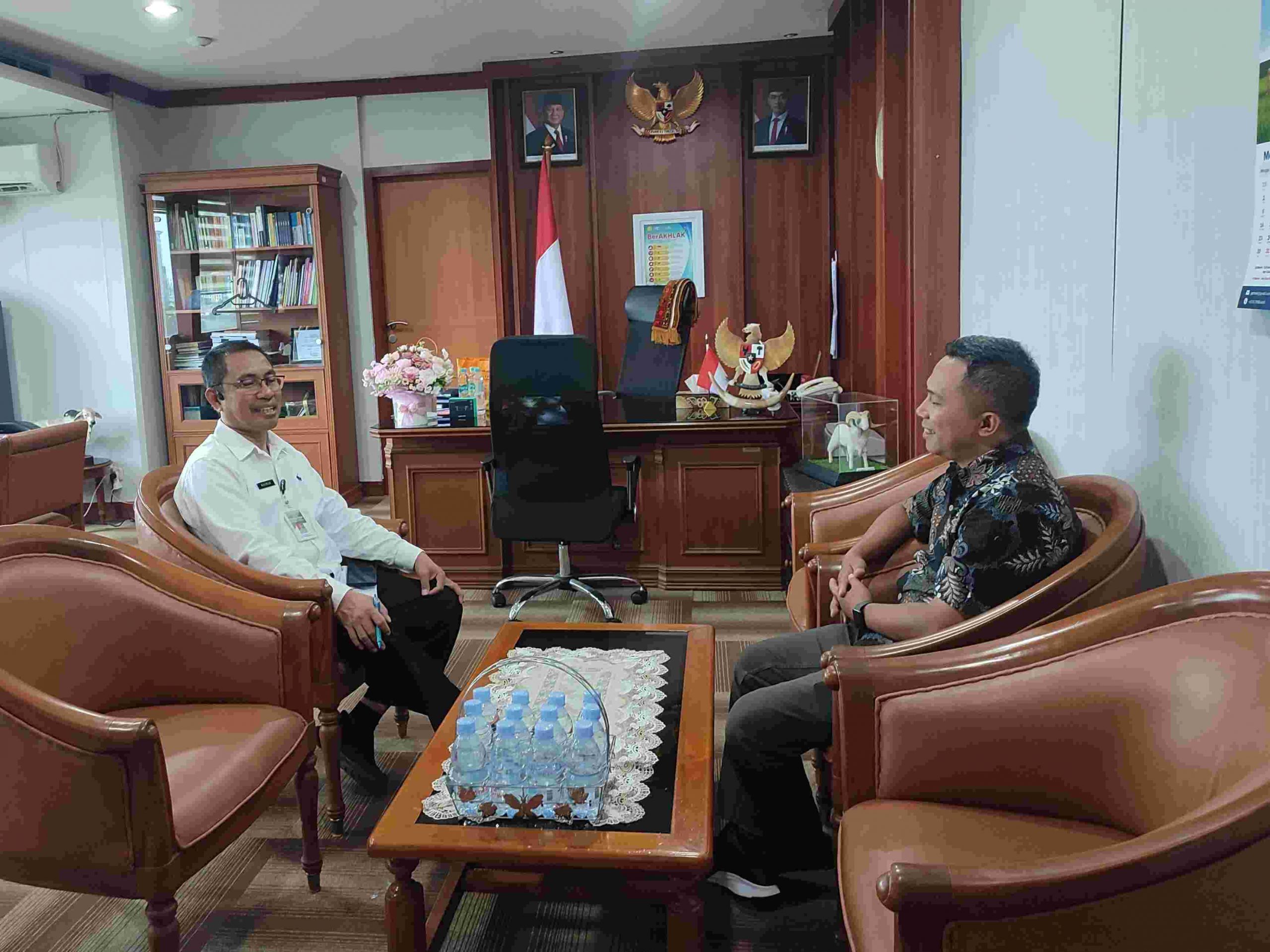 Pak Nugraha Bertemu Direktur Hilirisasi Olahan Hasil Peternakan, Dr. drh Makmun.