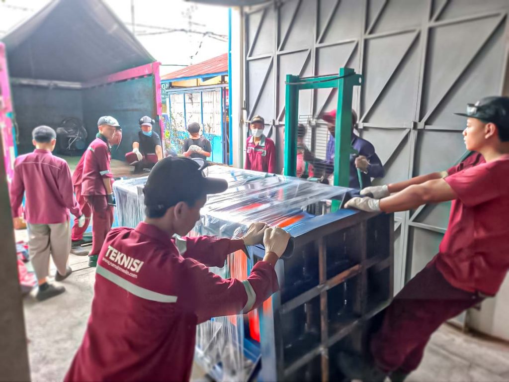 Pengiriman Mesin Press Hidrolik ke Situbondo