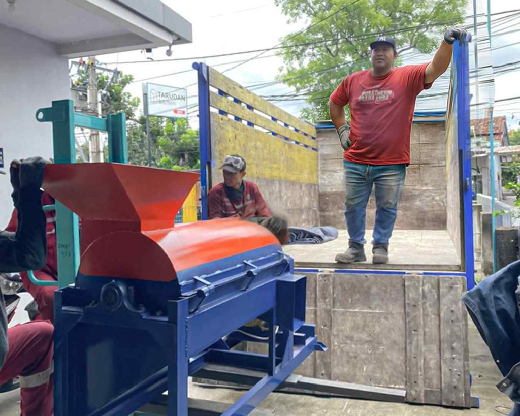 Pengiriman Mesin Pemilah Sampah ke Jepara