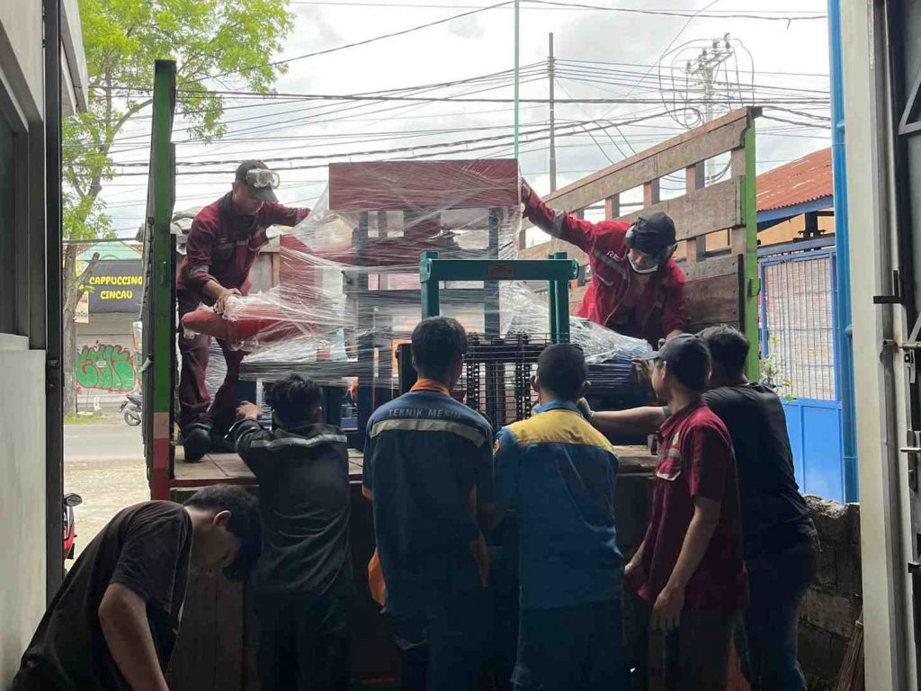 Pengiriman Mesin Pembuat Briket ke Jakarta