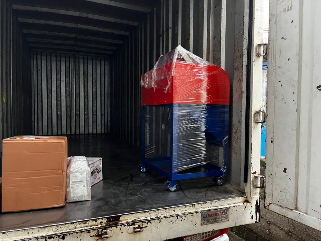 Pengiriman Mesin Pencacah Kertas ke Puskesmas Sumenep