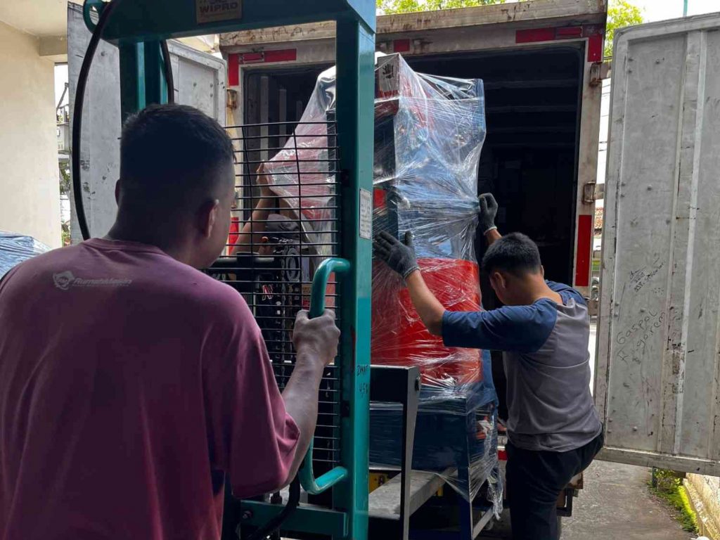 Pengiriman Mesin Peleleh Plastik ke Kotawaringin Timur