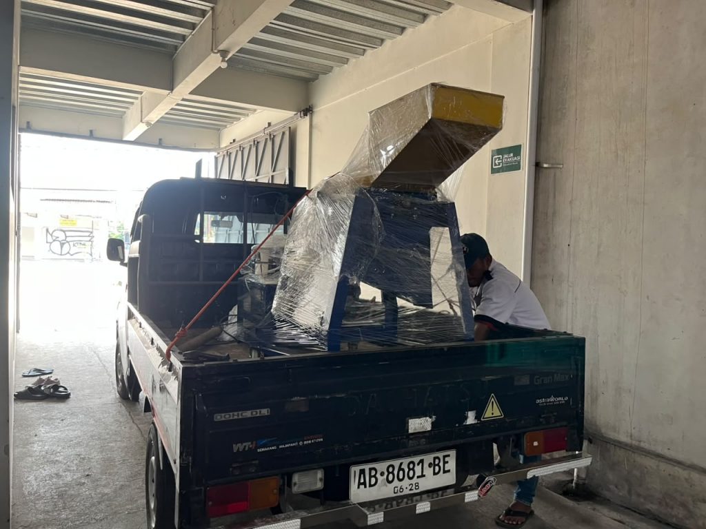 Pengiriman Mesin Pencacah Sampah Organik ke BPBPK D.I. Yogyakarta